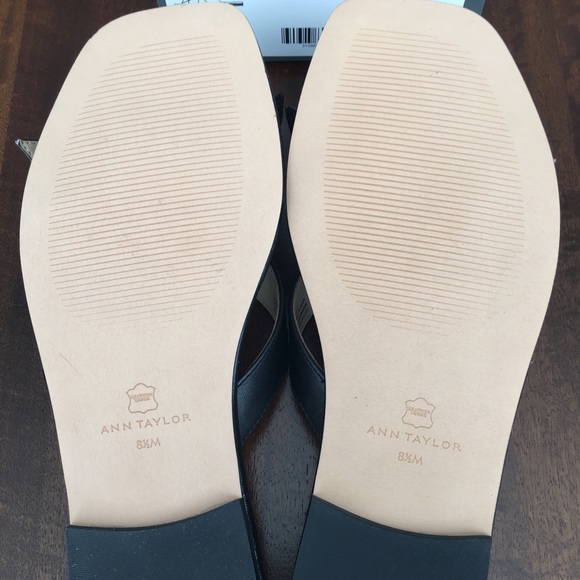 Ann Taylor Ava Leather Bow Sandals - Picture 4 of 4